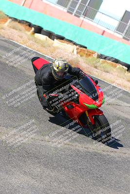 media/Oct-15-2022-TrackXperience (Sat) [[8f70b8b0be]]/Group 2/session 2 turn 3 and 4/